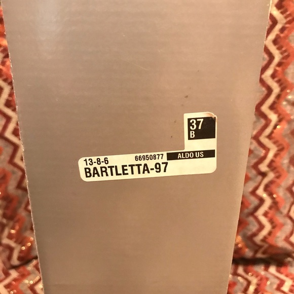 Black ALDO Sz 37 High Heel Pointed Toe Boots - Picture 5 of 5